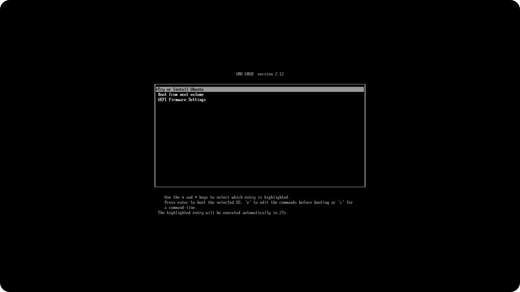 Ubuntu 25.10 GRUB menu.