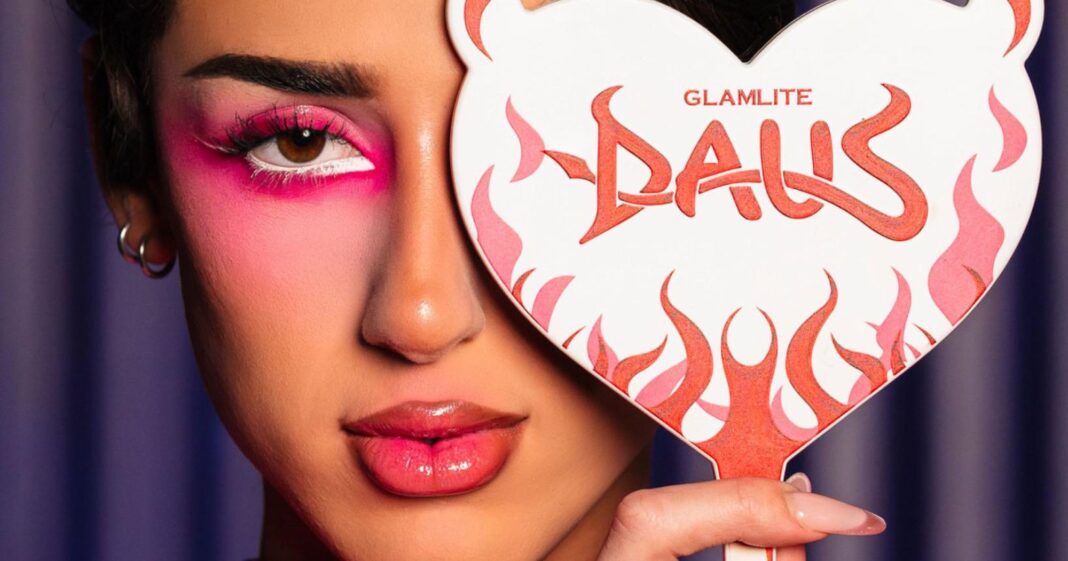 Daus-Mendoza-x-Glamlite-Makeup-Beauty-Collection-Collab.jpg